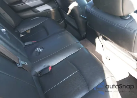 2015 Infiniti Q40 z USA, uszkodzony, nr VIN JN1CV6AP1FM580876